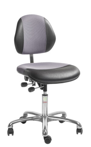 Duo kontorstol med sort polstring og ergonomisk design.