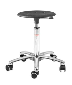 Taburet med Alu50 aluminiumfodkryds, sort Kappa-sæde i formstøbt slagfast plast og letløbende hjul.