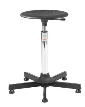 Taburet med solidt stålfodkryds og sort Kappa-sæde i formstøbt, slagfast plast.